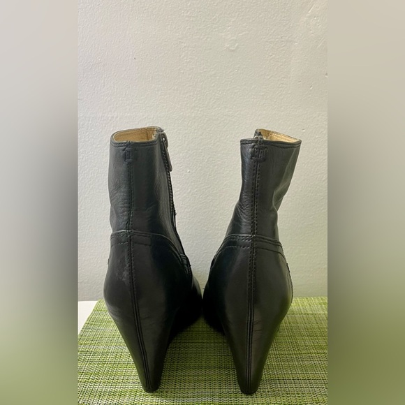 FRYE Regina Wedge Ankle Boot in Black Leather - Picture 3 of 6